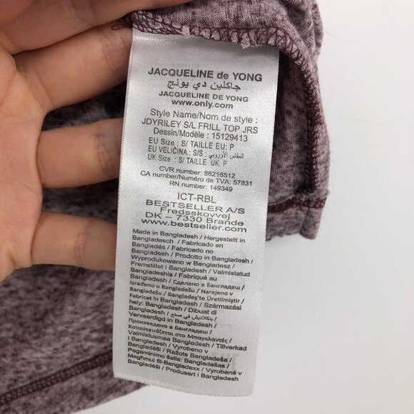 Silver Icing Jacqueline de  Yong Purple marled frilled cap sleeve NWT tee small - Picture 8 of 14